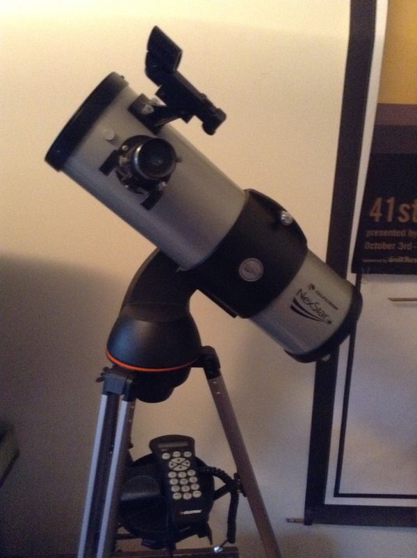 Celestron Nexstar 114GT Motorized Telescope with control( batteries ). for Sale in New York, NY