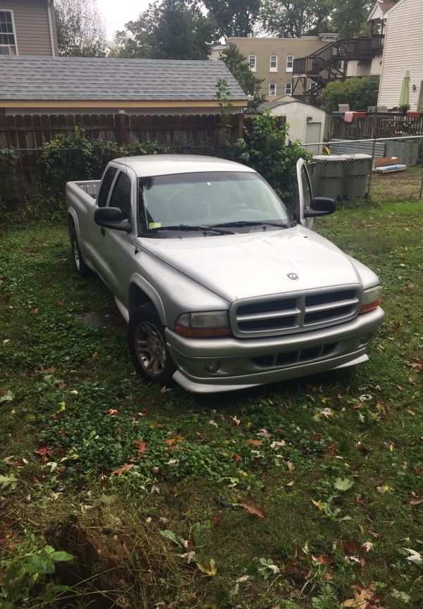 2004 Dodge Dakota V8 *Stampede* *Price Dropped* for Sale in Bristol, CT