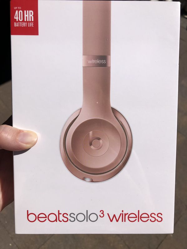 Beats solo wireless headphones rose gold for Sale in Issaquah, WA - OfferUp