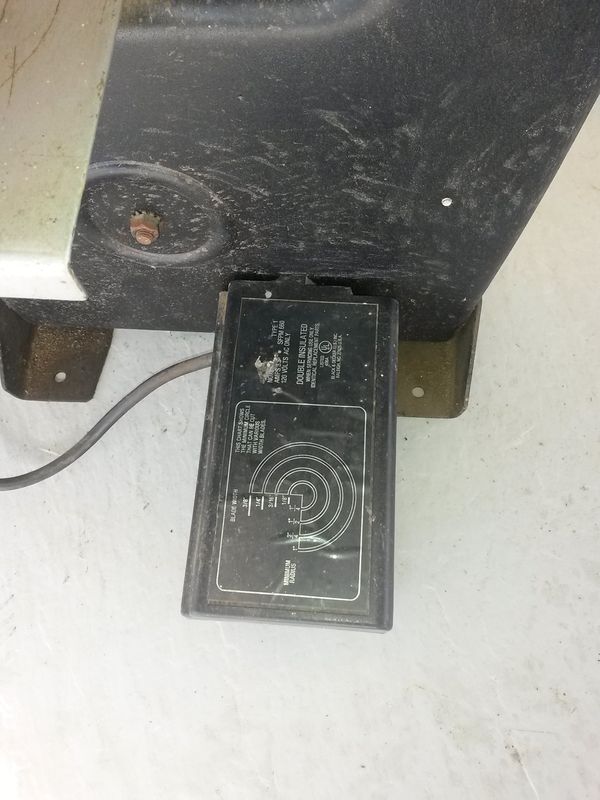 BLACK AND DECKER 7 1/2" POWER BAND SAW for Sale in Winton, CA OfferUp