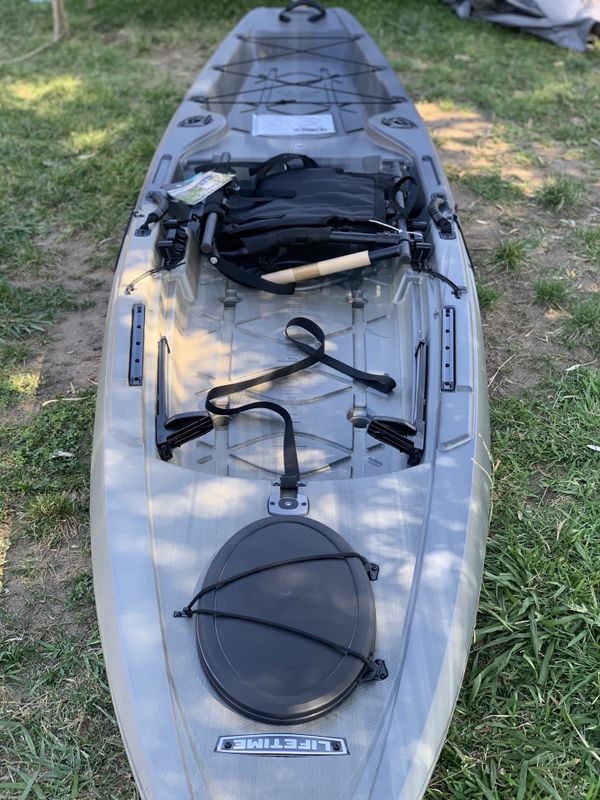 Lifetime 11.6ft SOT Yukon Angler 116Recon Kayak (Pick up