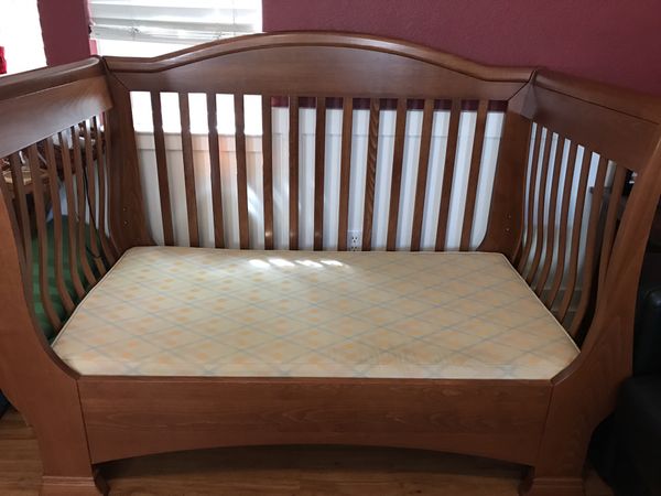 Pali Dauphine Cinnamon Crib Day Bed For Sale In Fremont Ca Offerup