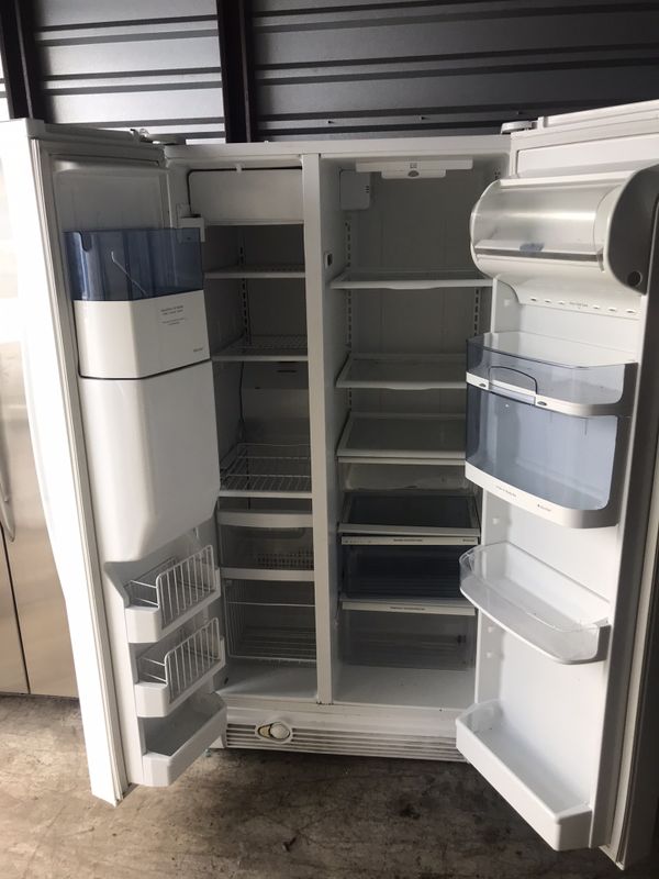 Kenmore Elite side by side refrigerator. for Sale in Miami, FL OfferUp