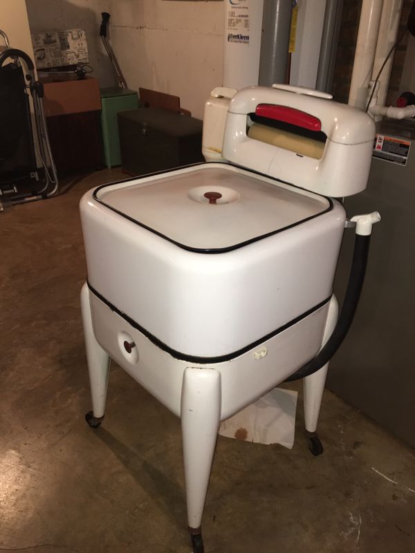 1940s Vintage Maytag Wringer Washer for Sale in Itasca, IL - OfferUp