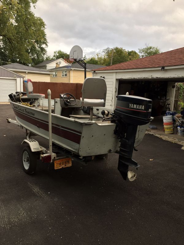 14 feet sylavan deep v fishing aluminum boat with a 30 hp Yamaha motor ...