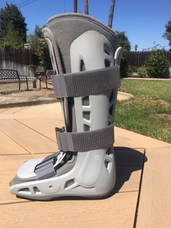 aircast-airselect-standard-size-medium-walking-boot-for-sale-in-westminster-ca-offerup