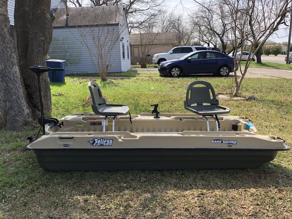 Pelican bass raider 10E with trolling motor for Sale in San Antonio, TX - OfferUp