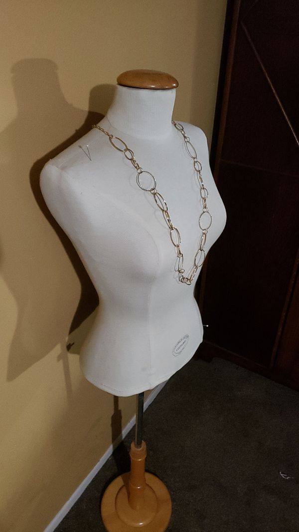 Fashion mannequin stand MED SZ for Sale in San Antonio, TX OfferUp
