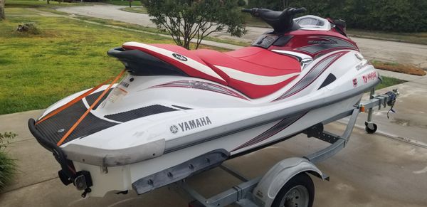 2006 Yamaha FX cruiser 3 seater jet ski low hours with