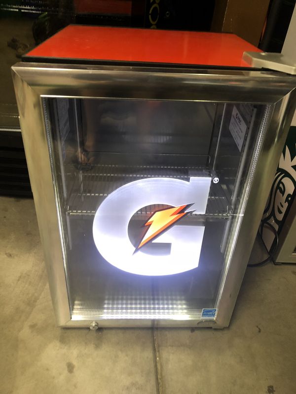 Gatorade fridge for Sale in Moreno Valley, CA - OfferUp