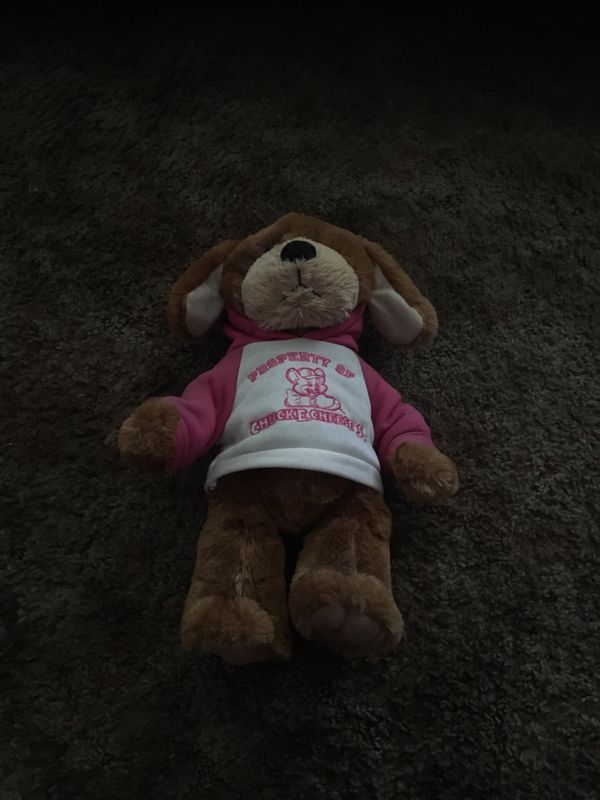 chuck e cheese teddy