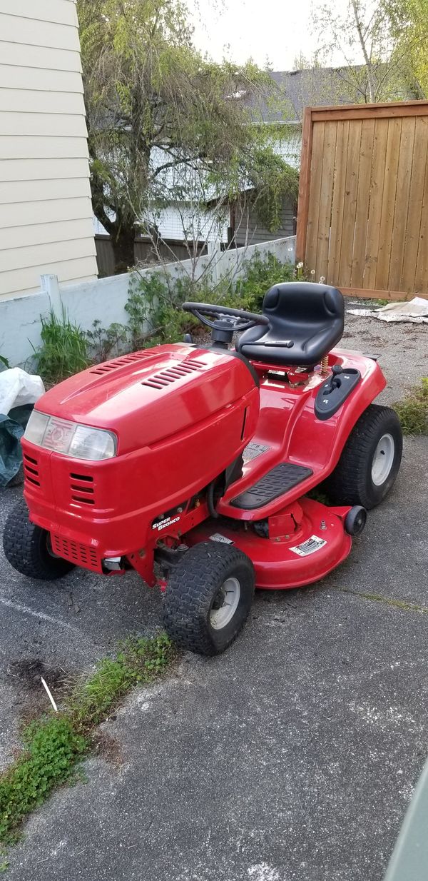 Troy-Bilt Super Bronco riding mower for Sale in Everett 