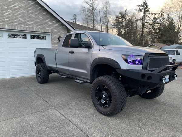 2010 Toyota Tundra Quad Cab 8ft Long bed for Sale in Spanaway, WA - OfferUp