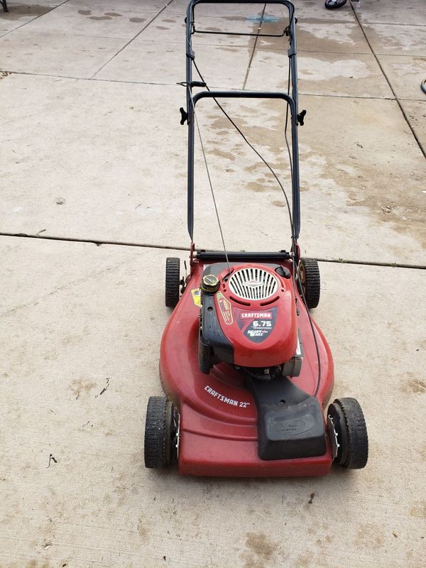 Craftsman 6.75 HP. Lawn Mower for Sale in Chicago, IL - OfferUp