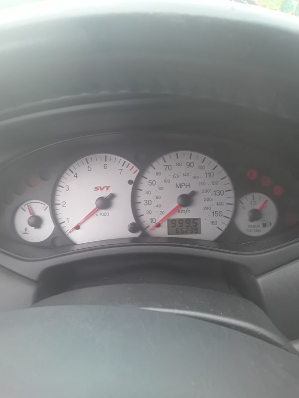 Ford Focus SVT 2003 6SPEED STICK SHIFT ONLY 66,000 MILES! AUDIO SYSTEM SUBWOOFER SUPER CHARGER 