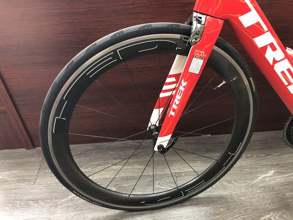 TREK MADONE 600 OCLV Carbon fiber, size 60cm, $3300 for Sale in Davie, FL - OfferUp