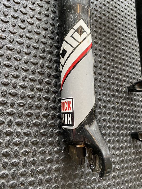 RockShox Tora 26” mtb fork 120mm for Sale in Anaheim, CA - OfferUp