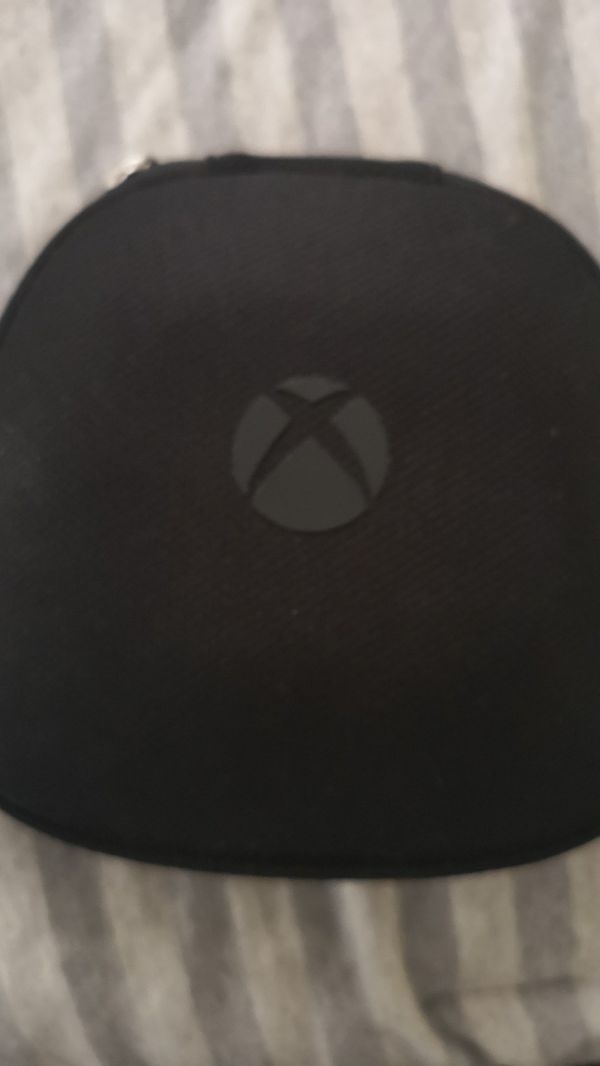 Xbox one elite controller missing left bumper for Sale in Dracut, MA