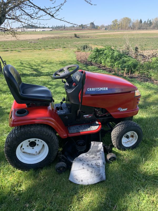 Craftsman GT5000 garden tractor/lawn mower!!! Free delivery!!! for Sale