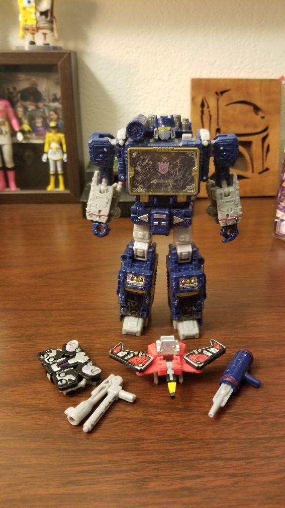 transformers siege soundwave toy