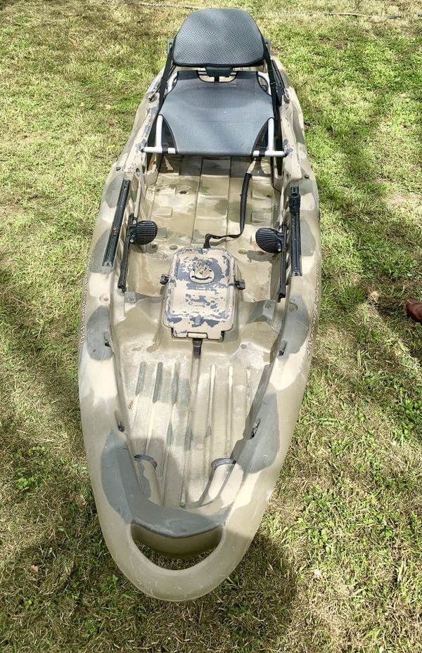 Cabelas Advanced angler 120 12’ kayak for Sale in Kyle, TX OfferUp