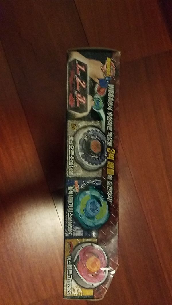 beyblade dynamite battle entry set