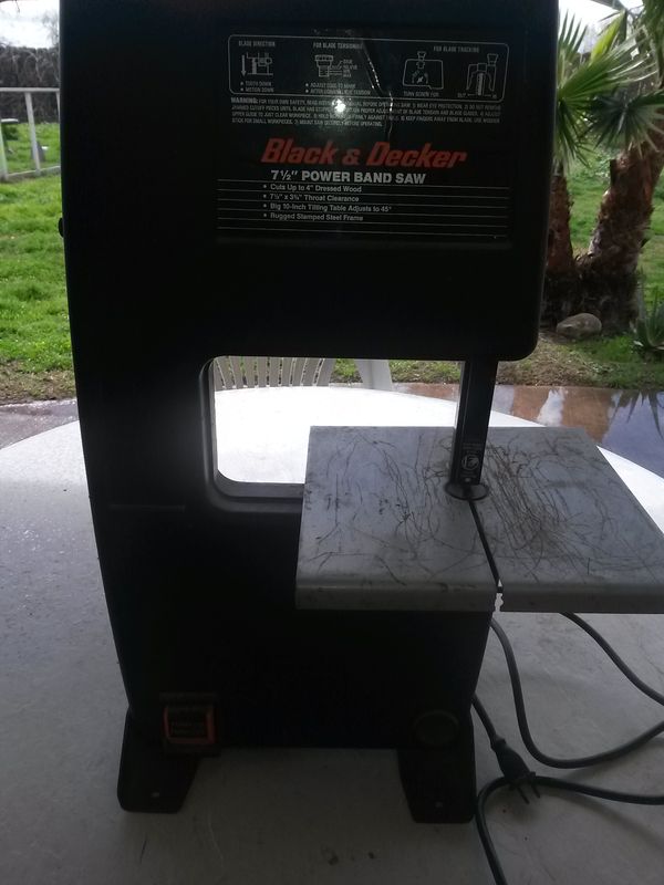 BLACK AND DECKER 7 1/2" POWER BAND SAW for Sale in Winton, CA OfferUp