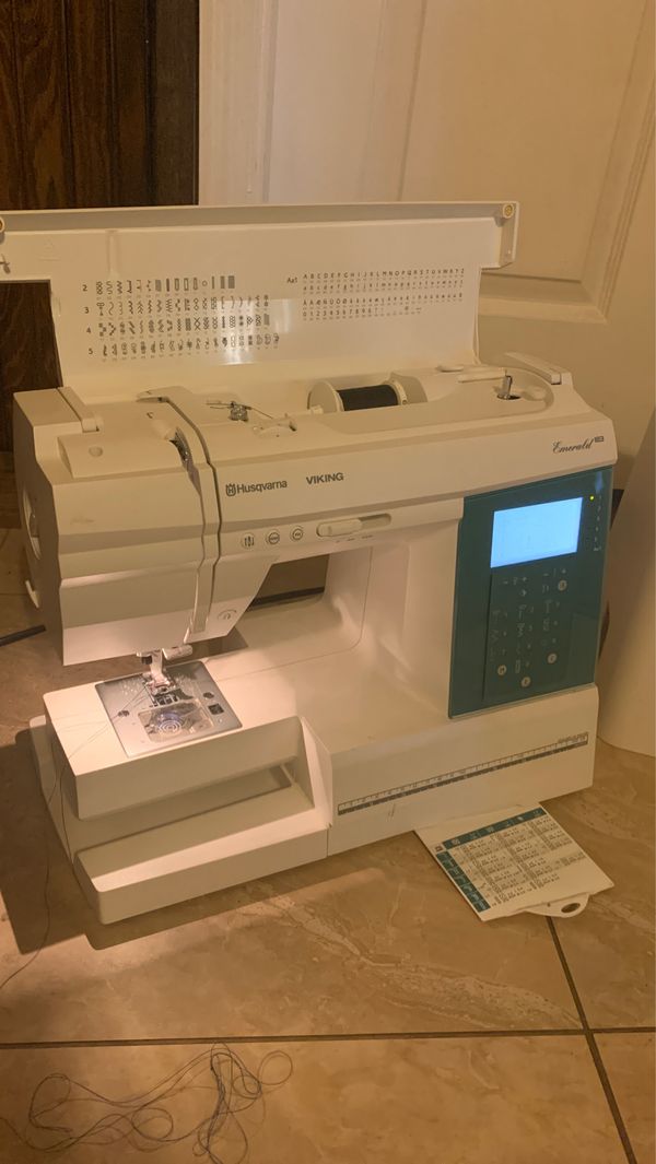 husqvarna viking emerald 183 sewing machine for Sale in Seminole, FL