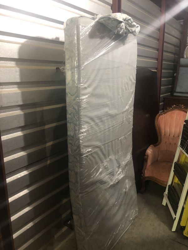 Full size Craftmatic adjustable beds for Sale in Acworth, GA OfferUp