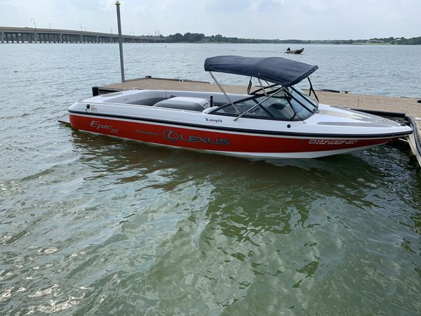 21 ft Toyota ski boat 300 horsepower excellent condition for Sale in ...