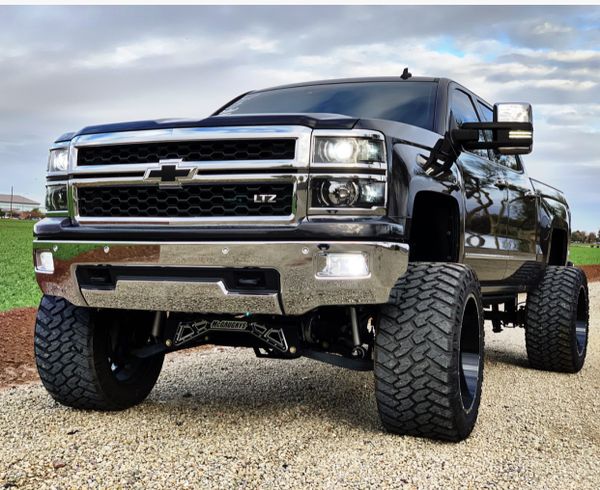 2014 Chevy Silverado 1500 4X4 5.3 9” lift 22x14 - 375s for Sale in ...