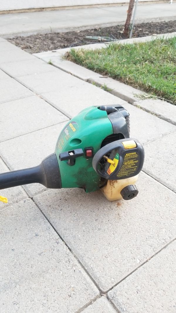 Weedeater Gas Featherlite SST25CE string trimmer for Sale in Visalia