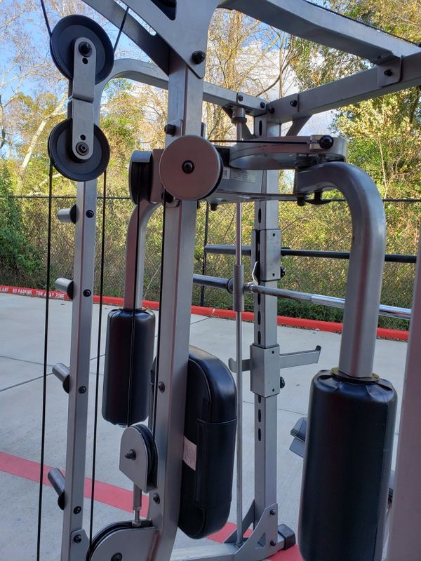 Nautilus Heavy Duty Smith Machine Home Gym w/ 415 LBS Weight Set. CAN