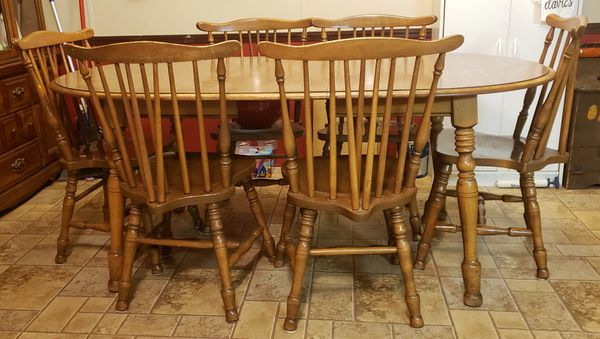 Vintage 1960s Tell City maple dining room table & 6 chairs for Sale in