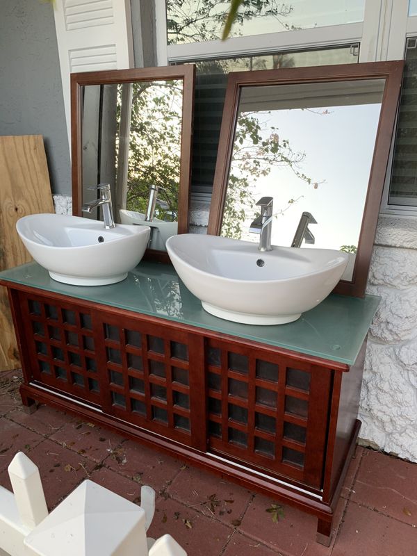 Double bathroom vanity 57 inches for Sale in Palm Beach Gardens, FL