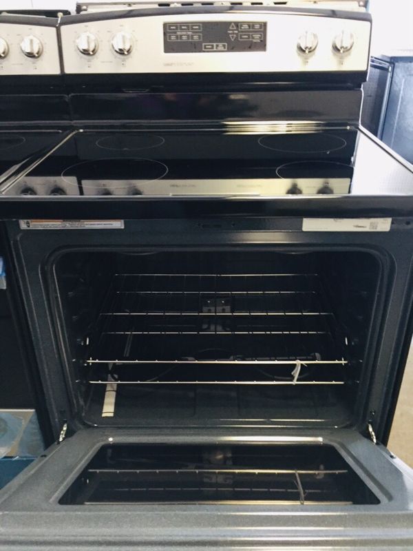 Stoves Amana stainless steel new scratch and dent for Sale in Fort