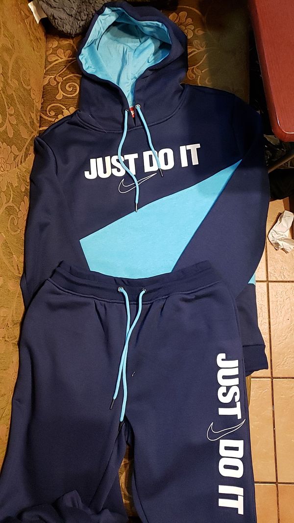 2 pc nike sweat suits