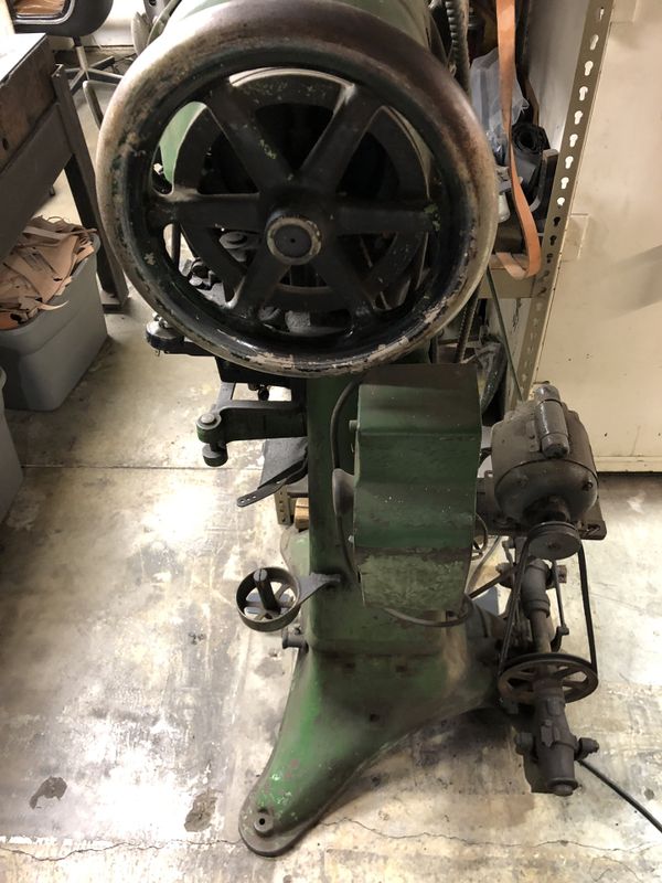 Landis 12 sewing machine for Sale in Artesia, CA - OfferUp