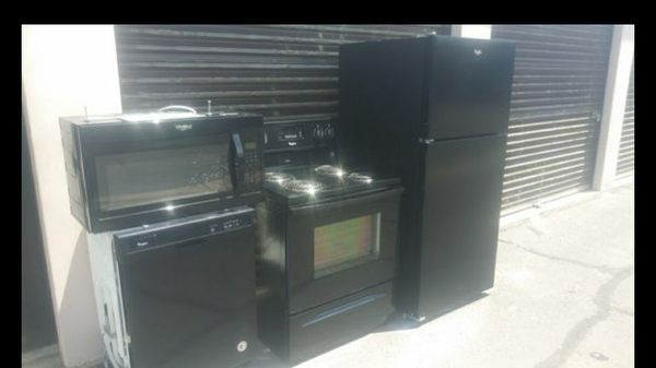 Whirlpool kitchen  full  set  appliances  for Sale in Chandler 