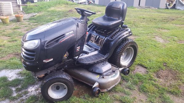 Craftsman DGS 6500 lawn mower with bags system for Sale in Auburn, WA