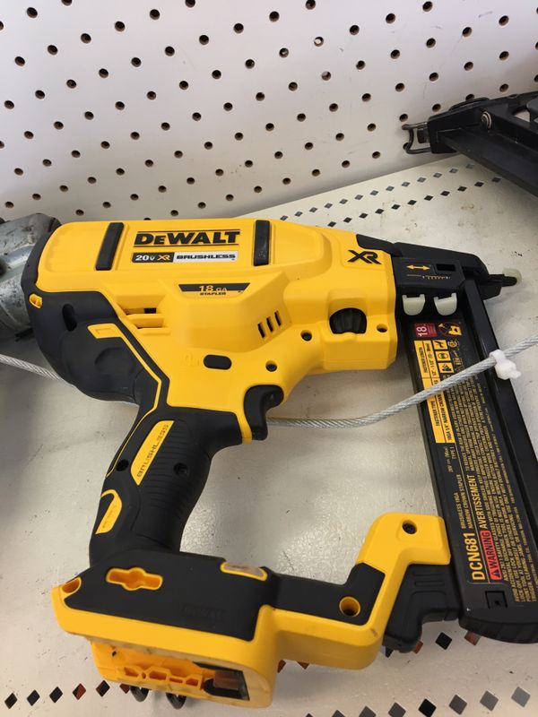 Dewalt 20v nail gun for Sale in Pflugerville, TX OfferUp