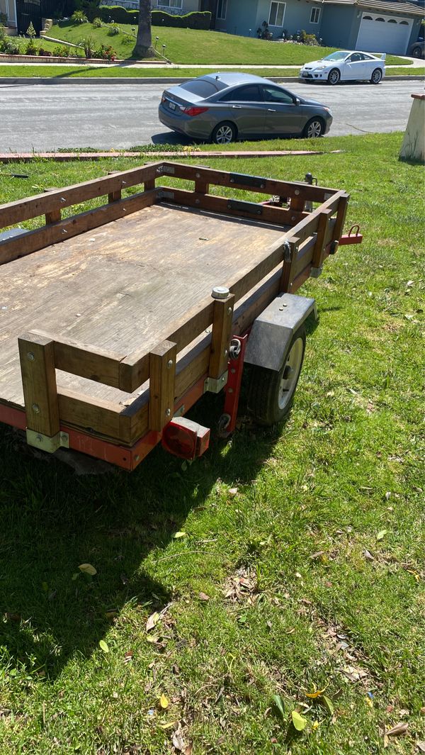 Harbor Freight 4 by 8 ft trailer 1000 lb capacity for Sale in La Puente