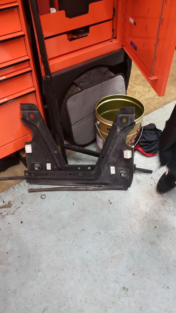 Subaru Baja Tonneau cover for Sale in Costa Mesa, CA OfferUp