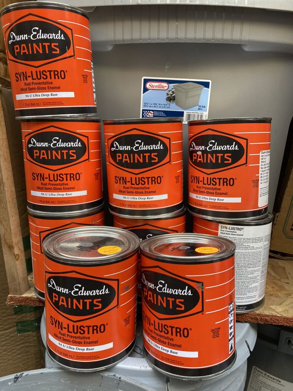 Dunn Edwards Quart Paints for Metal for Sale in San Fernando, CA OfferUp