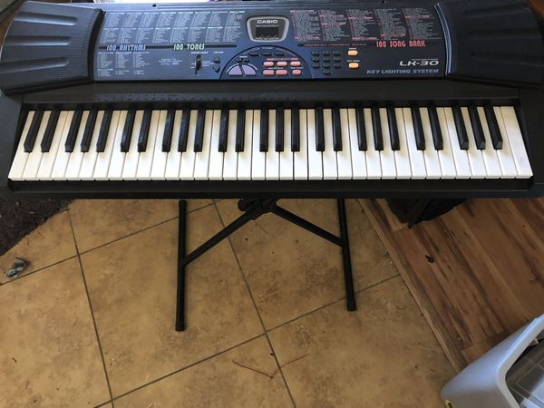 Piano casio lk 300tv