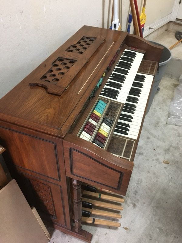 Thomas Californian 281 Electric Organ For Sale In Spring Branch Tx