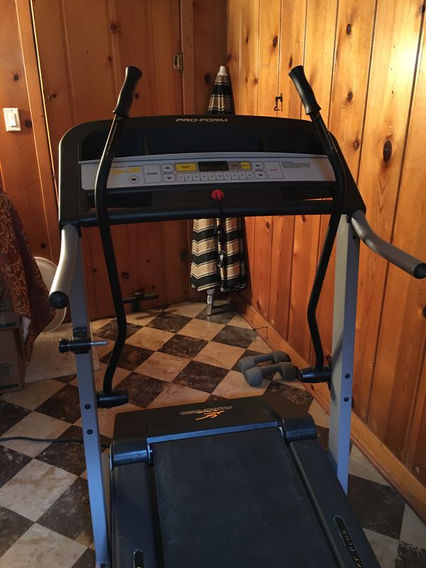 ProForm (ProForm) Crosswalk 375e Treadmill for Sale in Ruston, WA