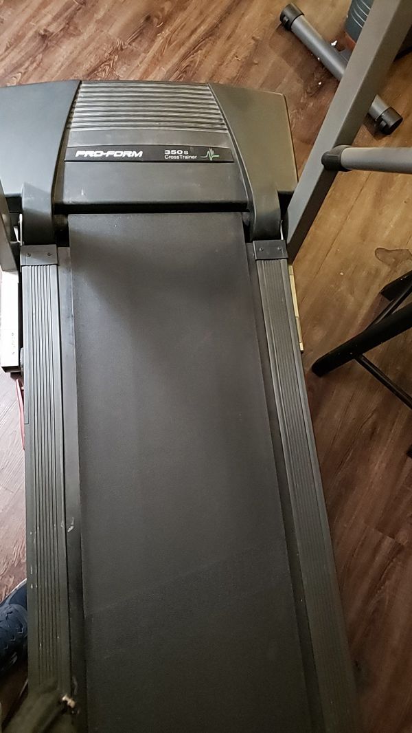 Free Pro Form Treadmill 350s for Sale in Longview, WA - OfferUp