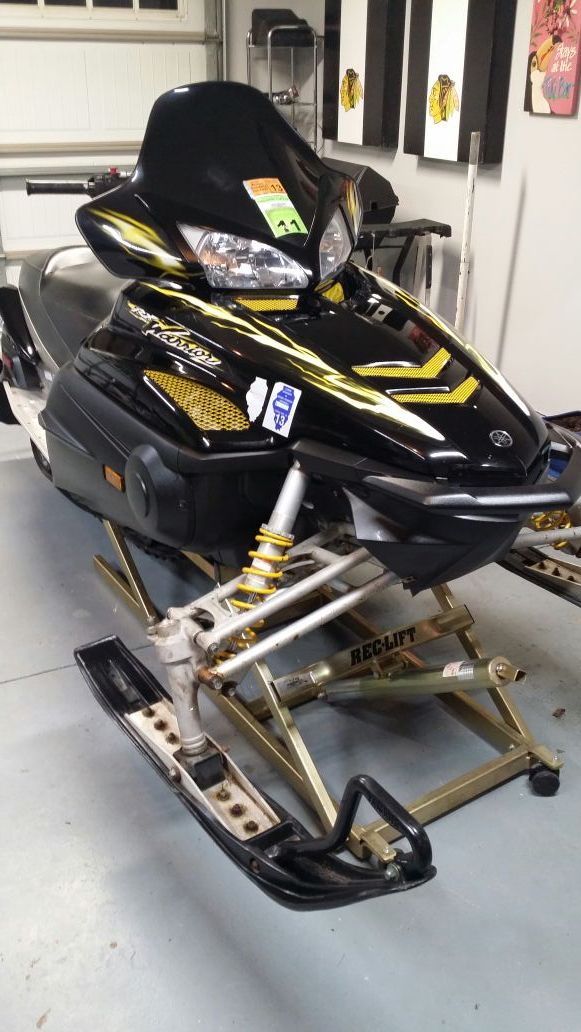 2004 Yamaha RX1 Warrior snowmobile for Sale in Elburn, IL OfferUp