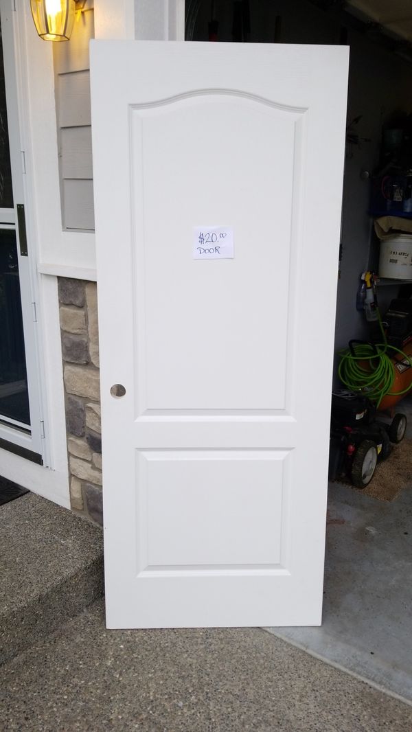 32 in hollow core interior pre drilled door for Sale in Puyallup, WA
